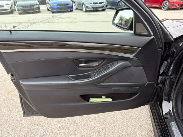 Used 2016 Black BMW 535i xDrive image 13