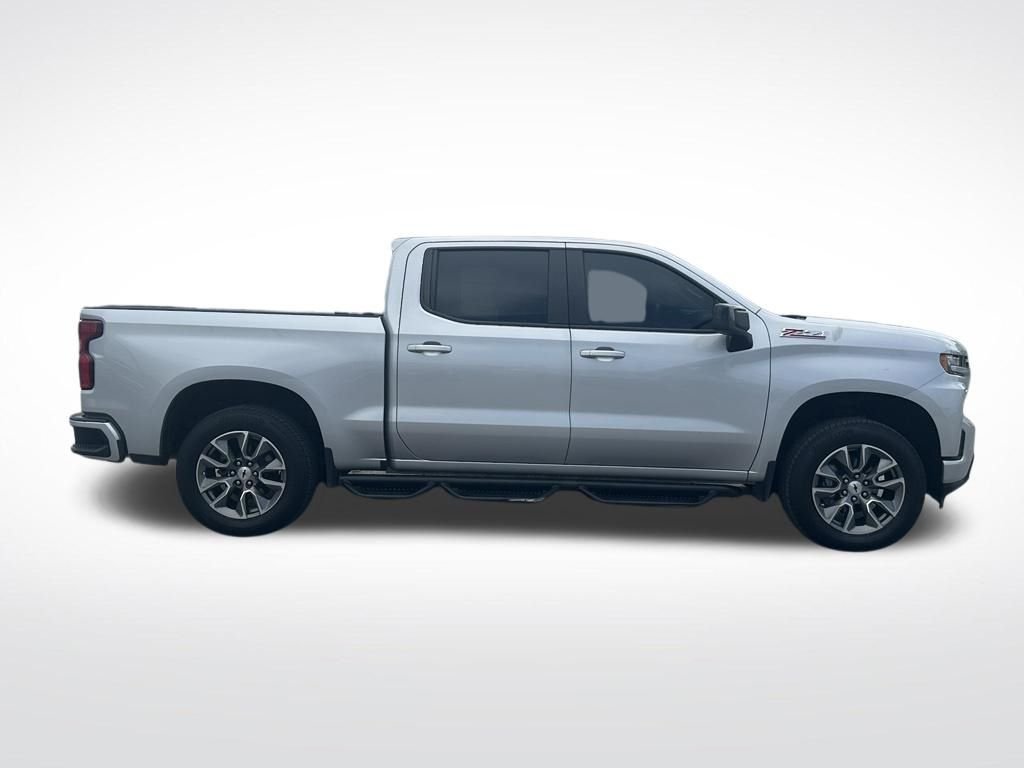 Used 2020 Silver Chevrolet RST image 8