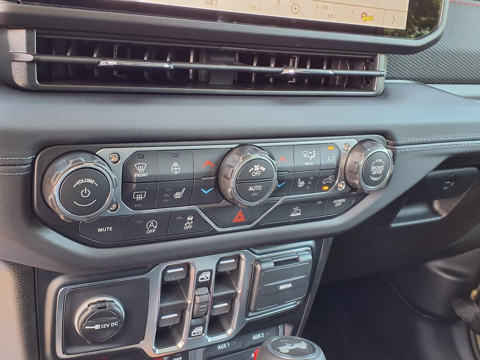 New 2026 41 Jeep Rubicon image 25