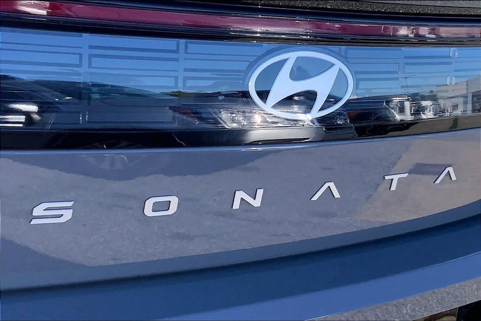 Used 2024 Transmission Blue Hyundai SEL image 28