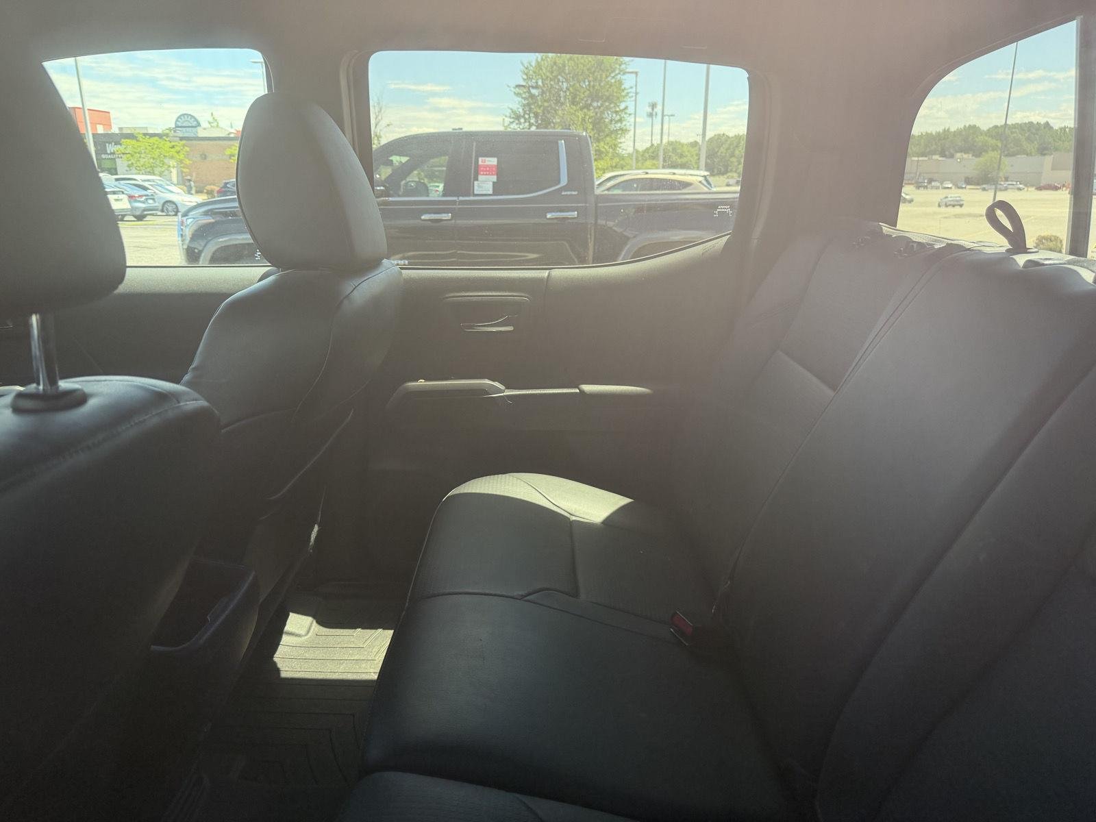 Used 2023 Blue Crush Metallic TOYOTA  image 10