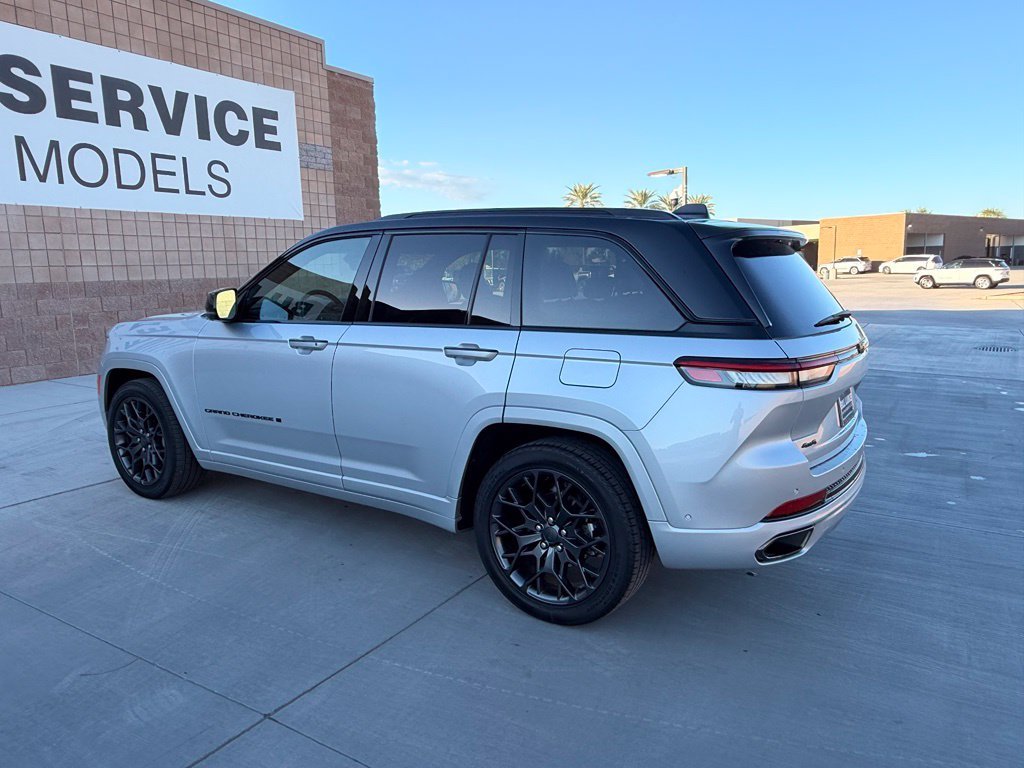 Certified Used 2025 Silver Jeep Summit image 10