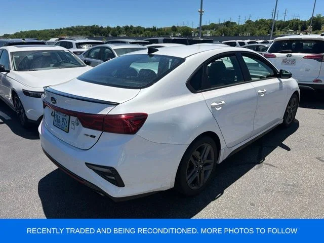 Used 2021 White Kia GT-Line image 2