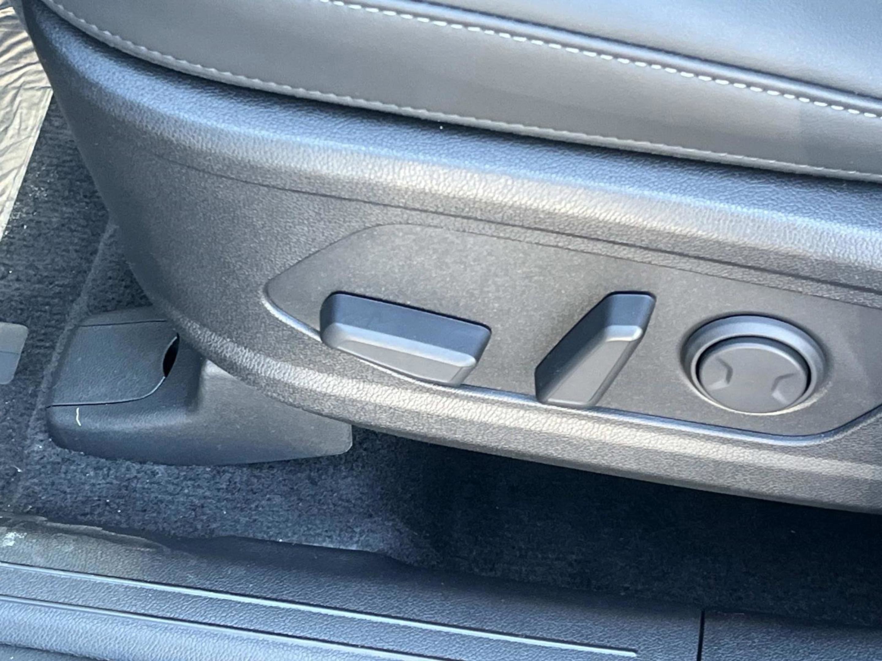 New 2026 Ebony Black Kia S image 24