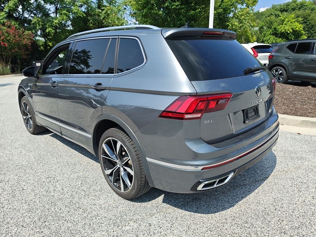 Used 2022 Gray Volkswagen 2.0T SEL R-Line image 5