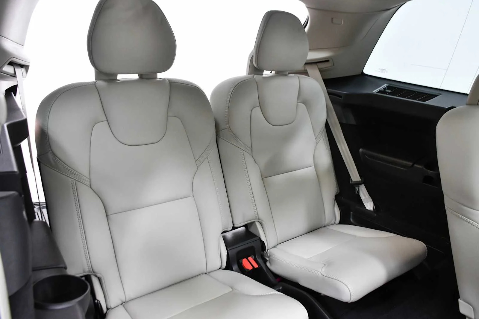 Used 2025 Bright Dusk Metallic Volvo Ultra image 23