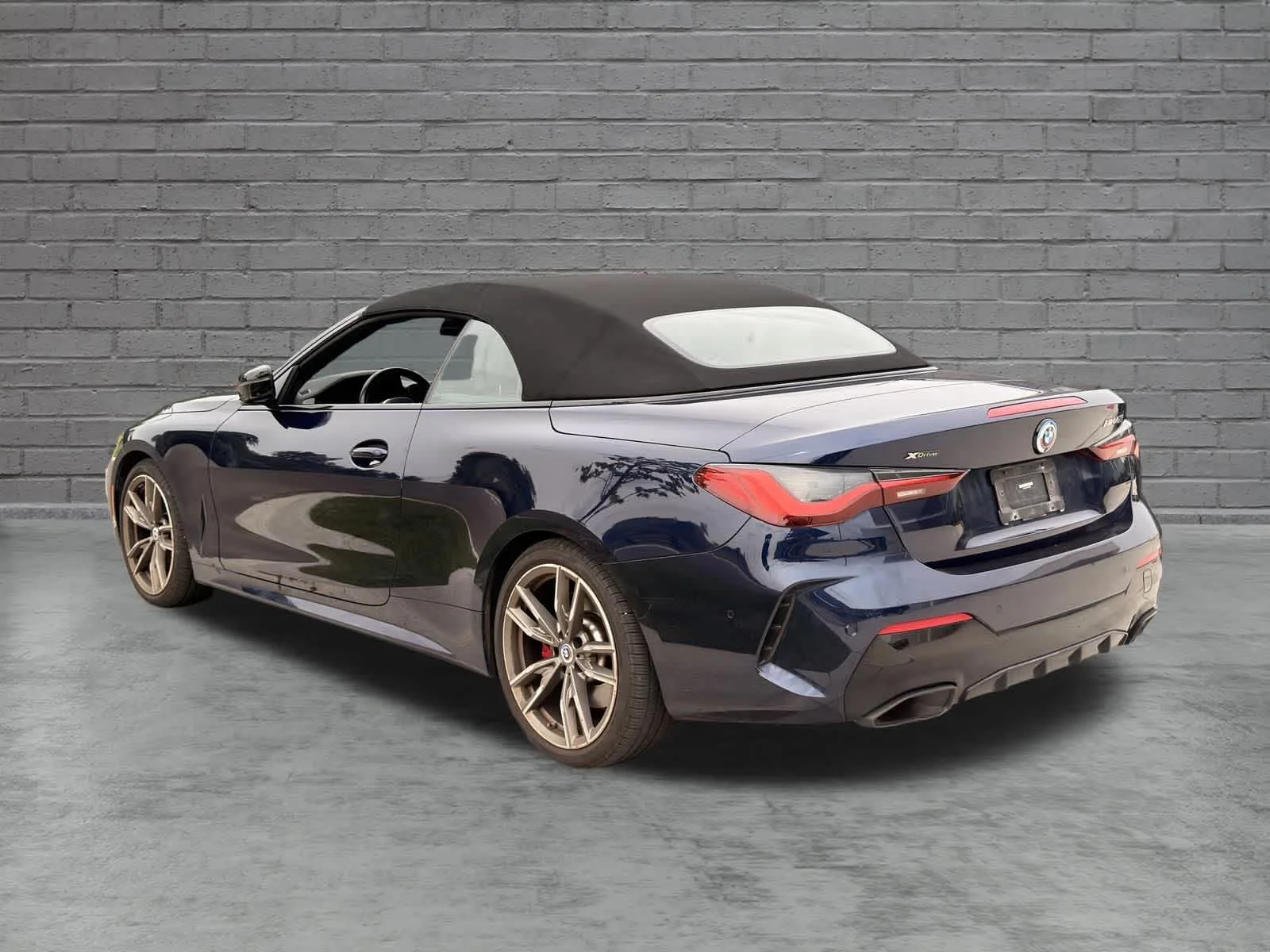 Certified Used 2023 Tanzanite Blue II Metallic BMW M440i xDrive image 7