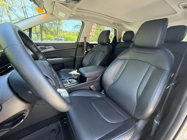 Used 2025 Silver Kia EX image 11