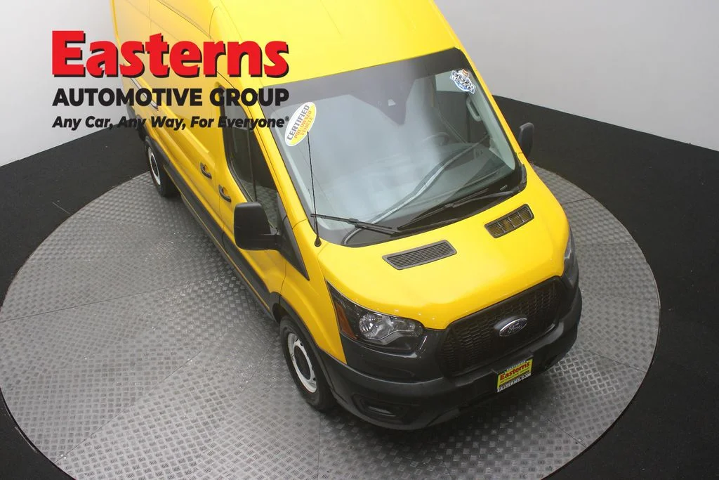 Used 2021 Yellow Ford Base image 3