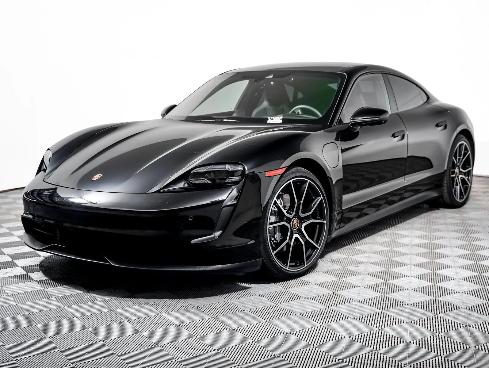 2023 Porsche Taycan