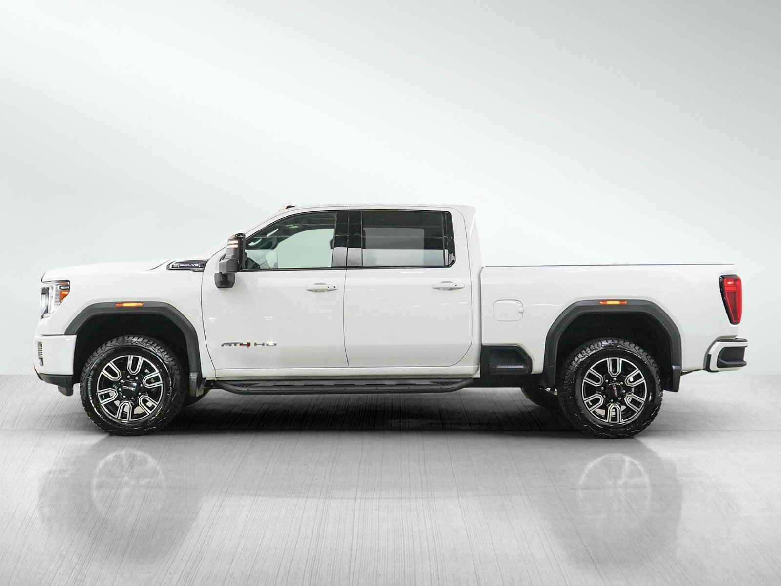Used 2022 GMC Sierra 2500HD AT4 with VIN 1GT19PE77NF235461 for sale in Burnsville, Minnesota