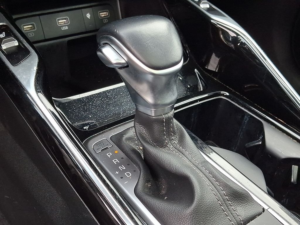 Used 2023 Black Kia SX image 18