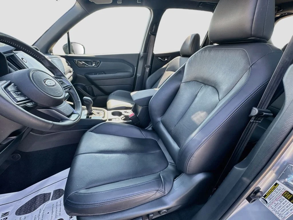 Used 2025 Silver Subaru Limited image 27