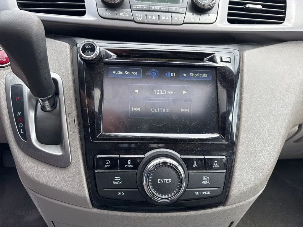 Used 2015 Modern Steel Metallic Honda EX-L image 15