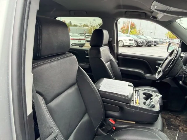 Used 2018 Silver Chevrolet LT image 8