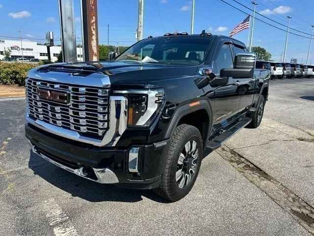 Used 2025 Black GMC Denali image 7