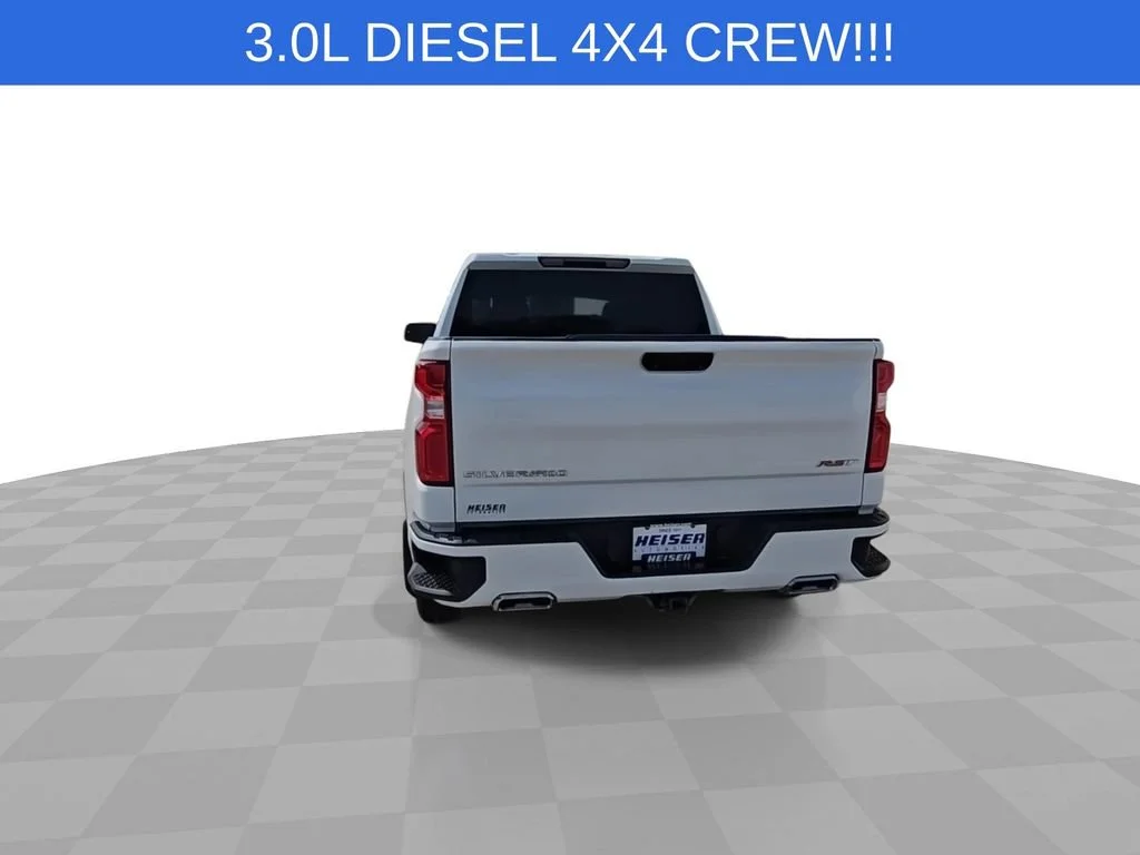 Used 2025 Summit White Chevrolet RST image 7