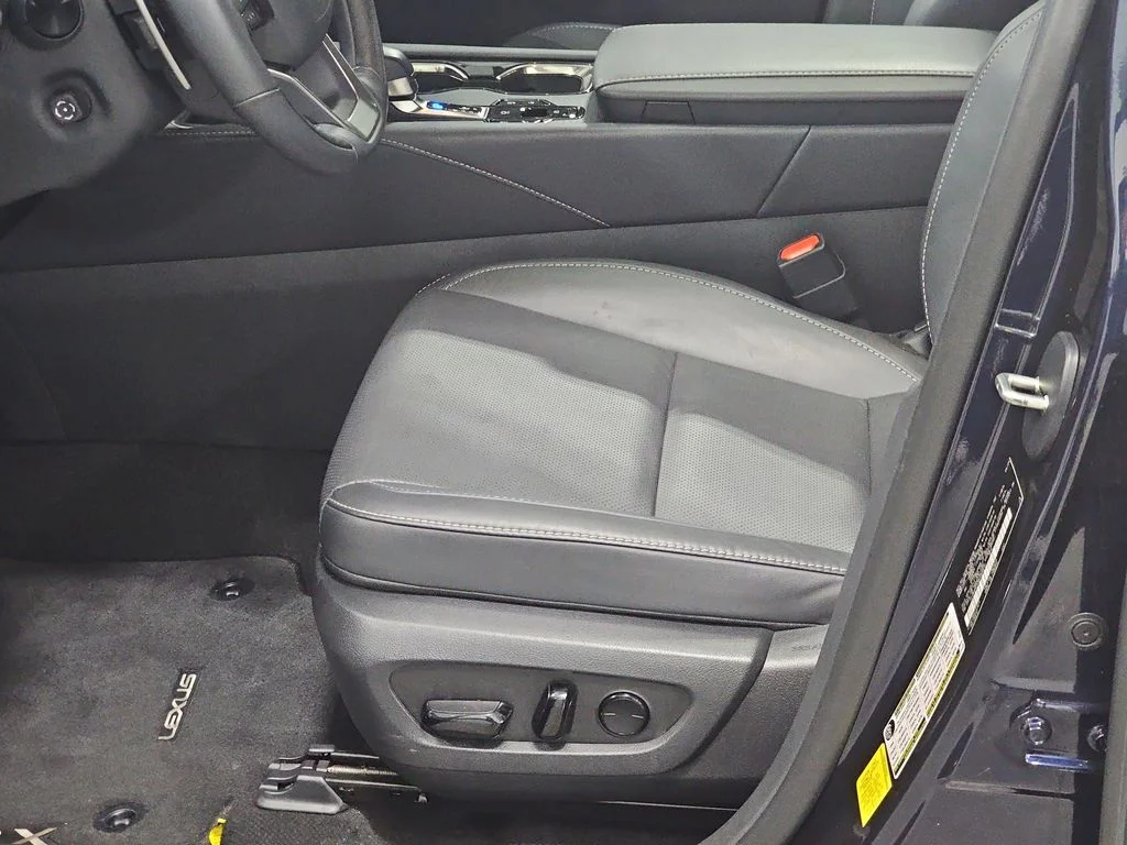Certified Used 2024  Lexus 350 Premium image 30