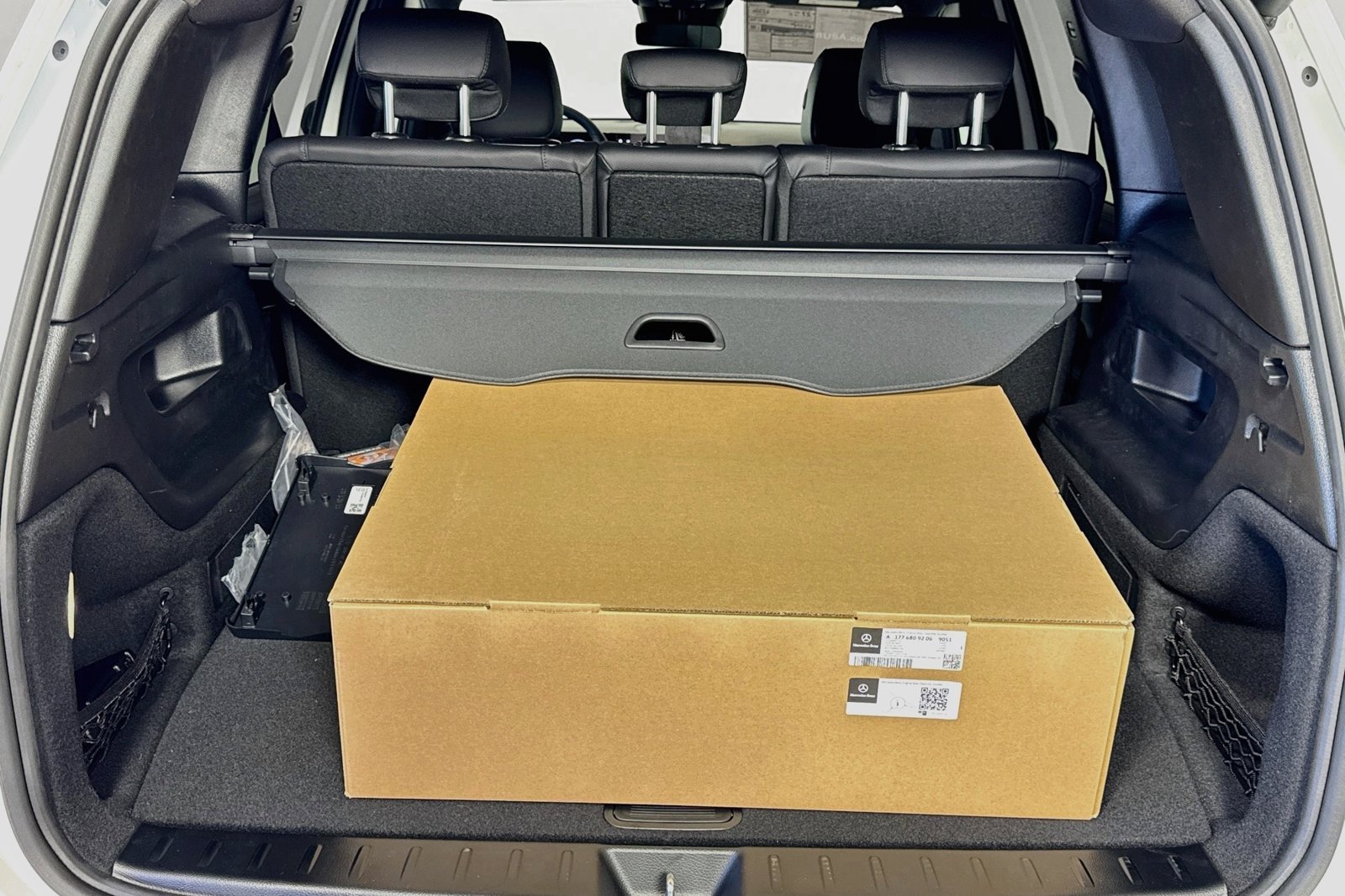 New 2026 Polar White Mercedes-Benz GLB 250 image 23