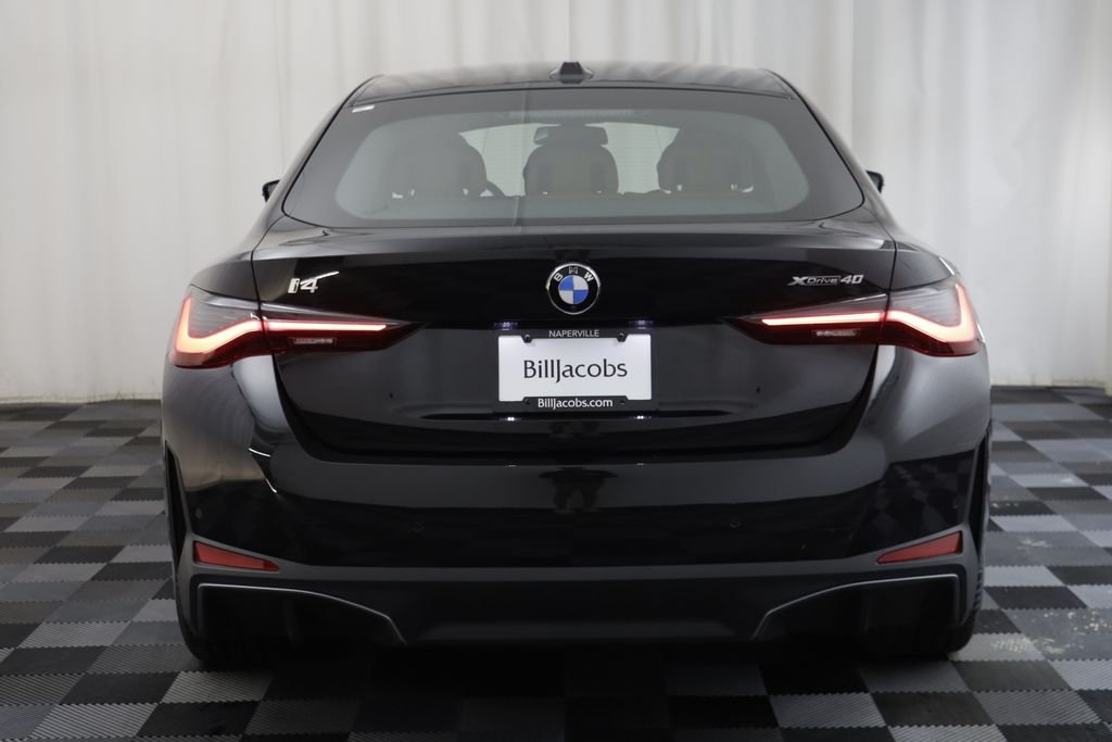 New 2026 Black Sapphire Metallic BMW xDrive40 image 17