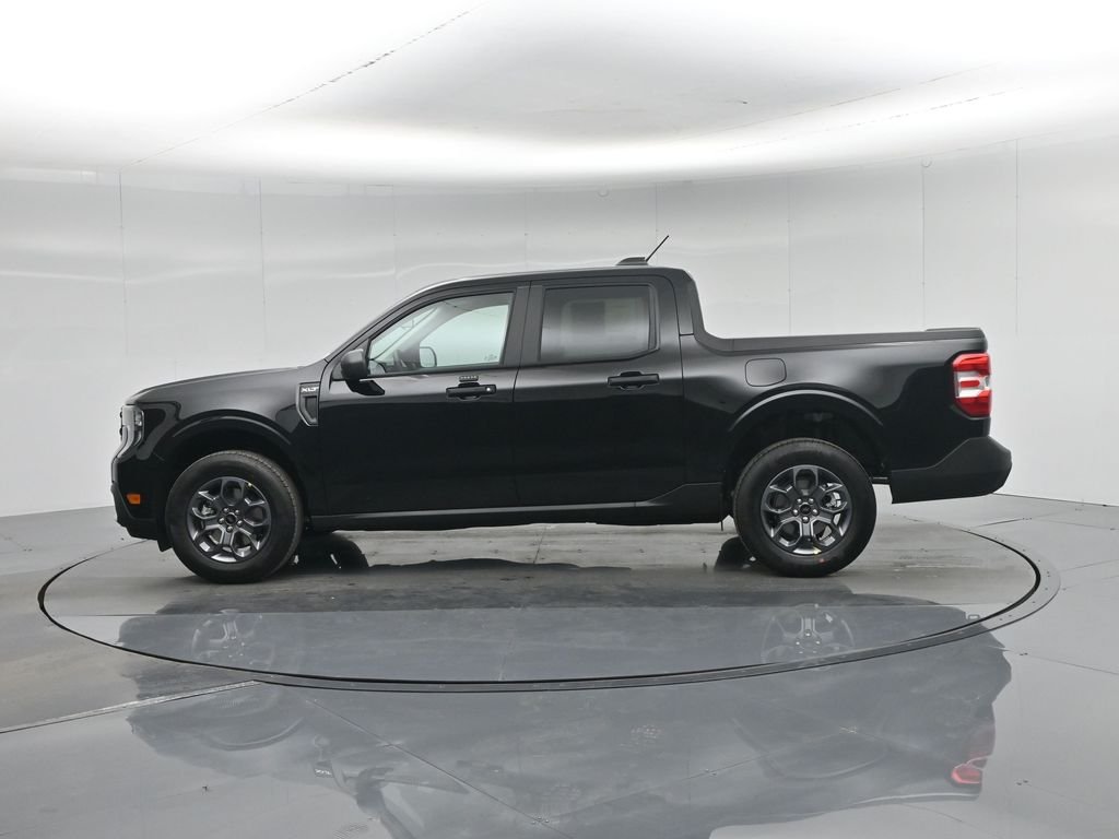 New 2026 Shadow Black Ford XLT image 4