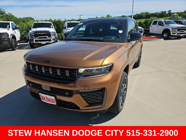 2026 Jeep Grand Cherokee Summit