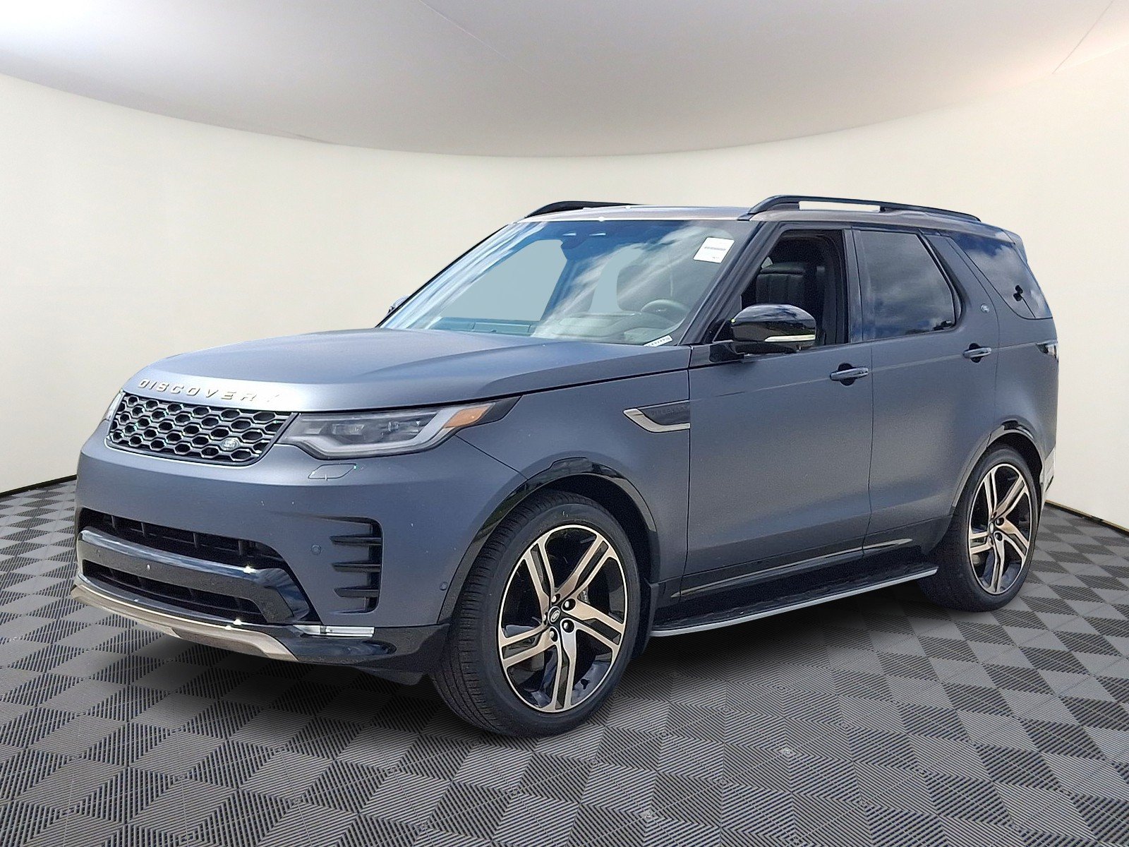 2026 Land Rover Discovery
