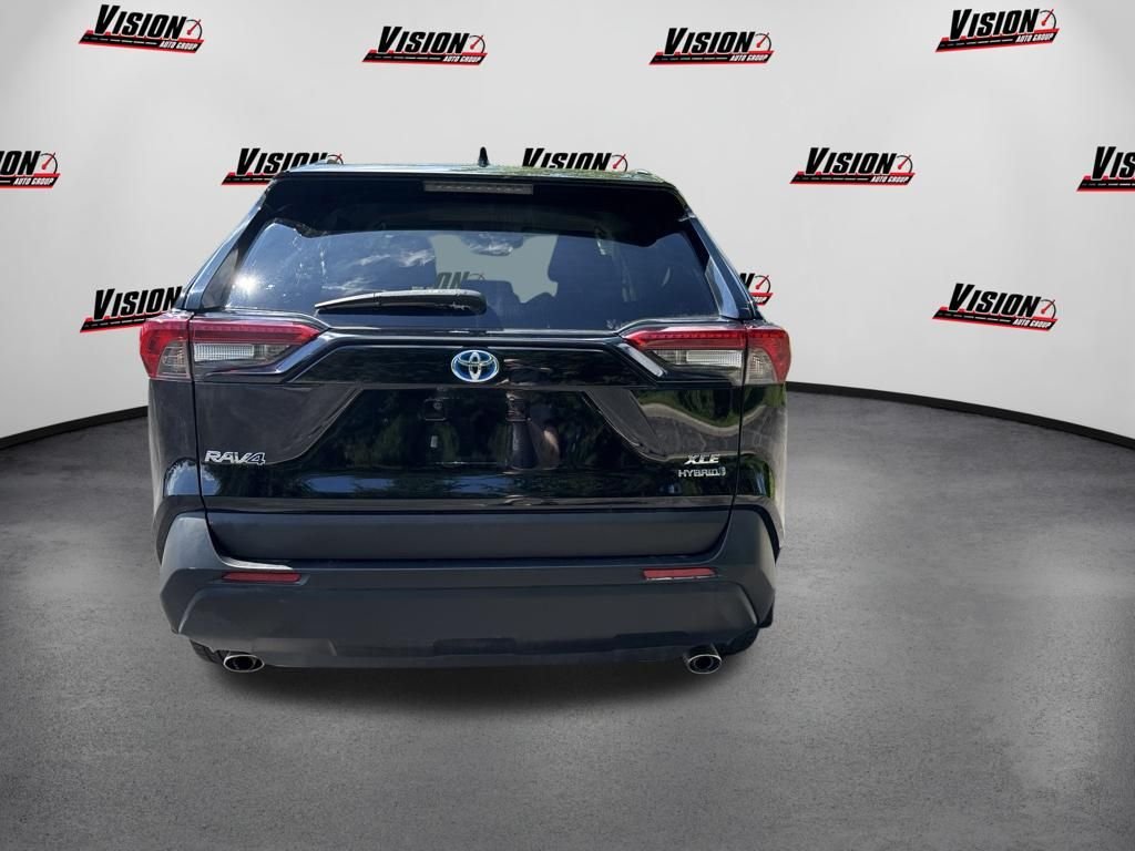 Used 2020 Black Toyota XLE image 6