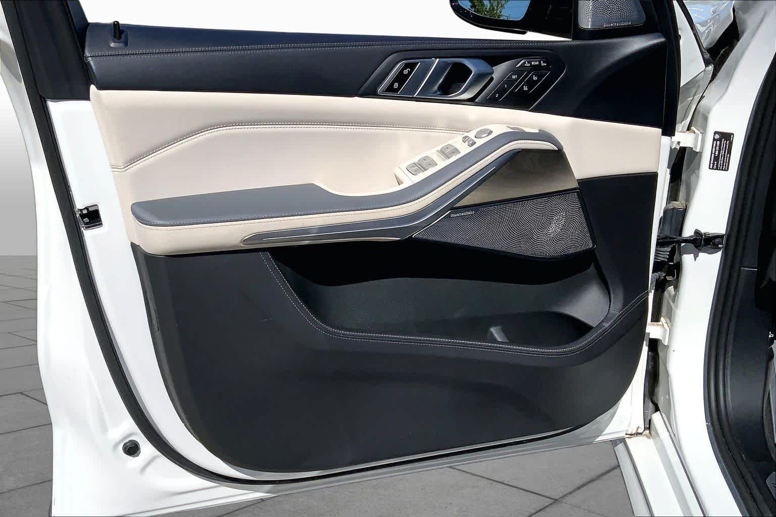Used 2024 Mineral White Metallic BMW M60i image 20