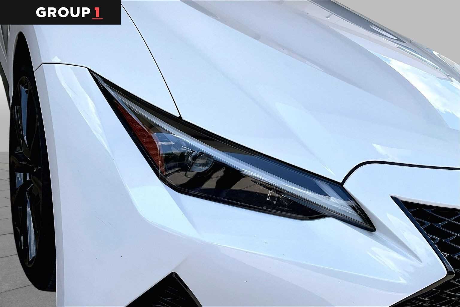 Certified Used 2025 ULTRA WHITE Lexus F SPORT Design image 26