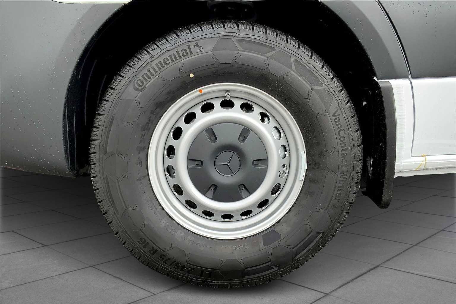 2025 Mercedes-Benz Sprinter Cargo Van Base - Photo 15