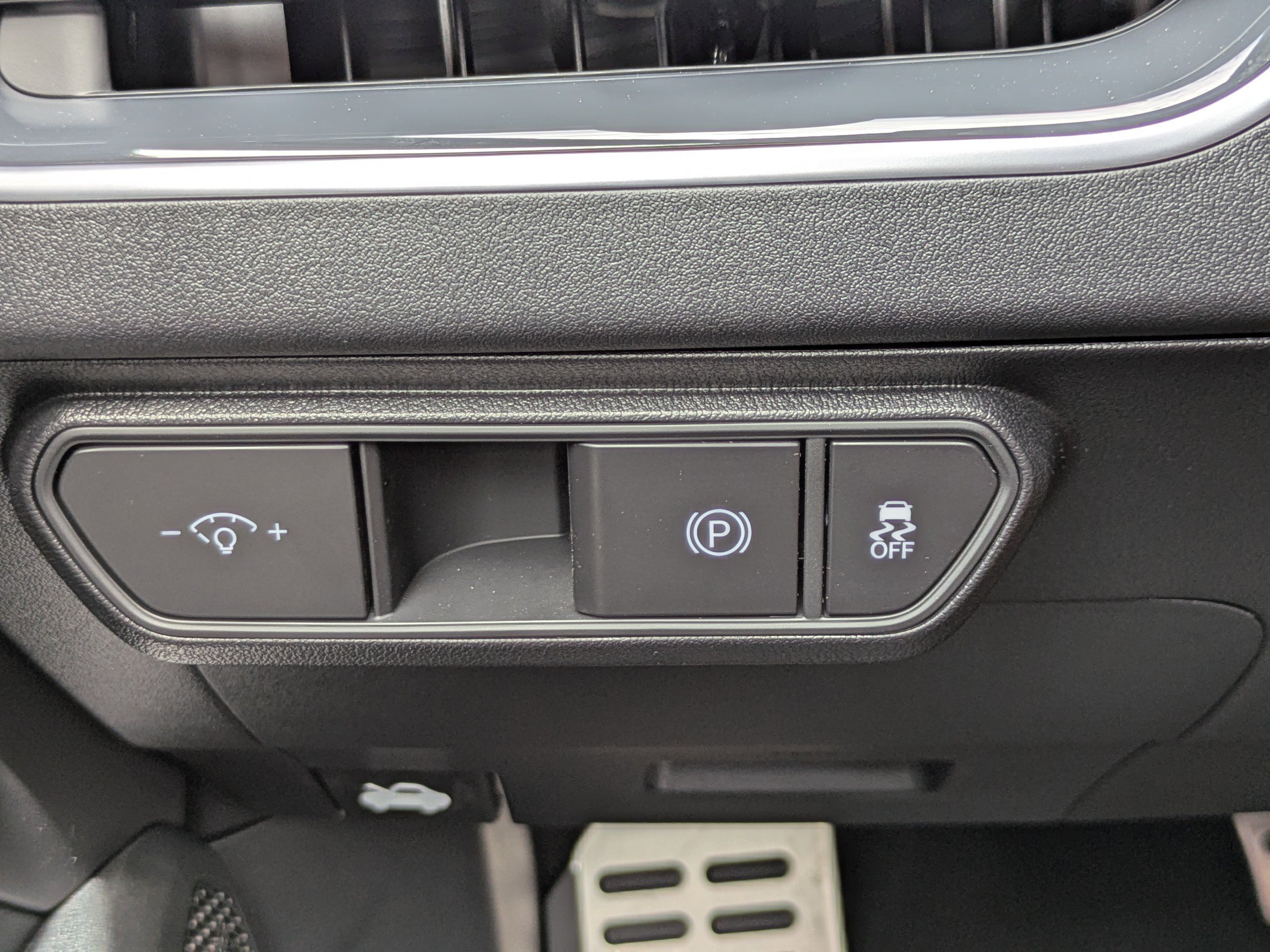 New 2026 Snow White Pearl Kia GT-Line Turbo image 32