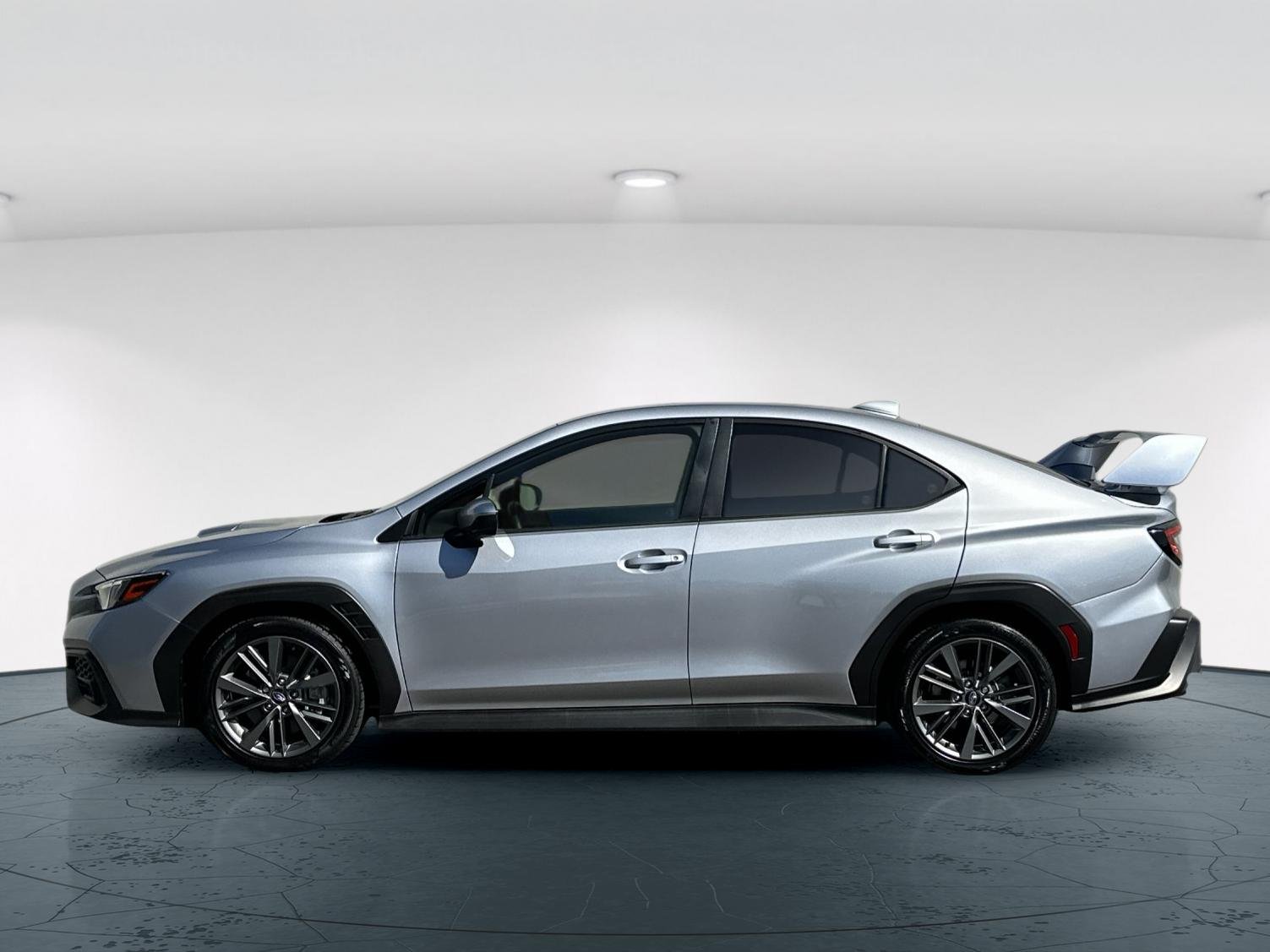 Used 2022 Ice Silver Metallic Subaru 4D Sedan image 3