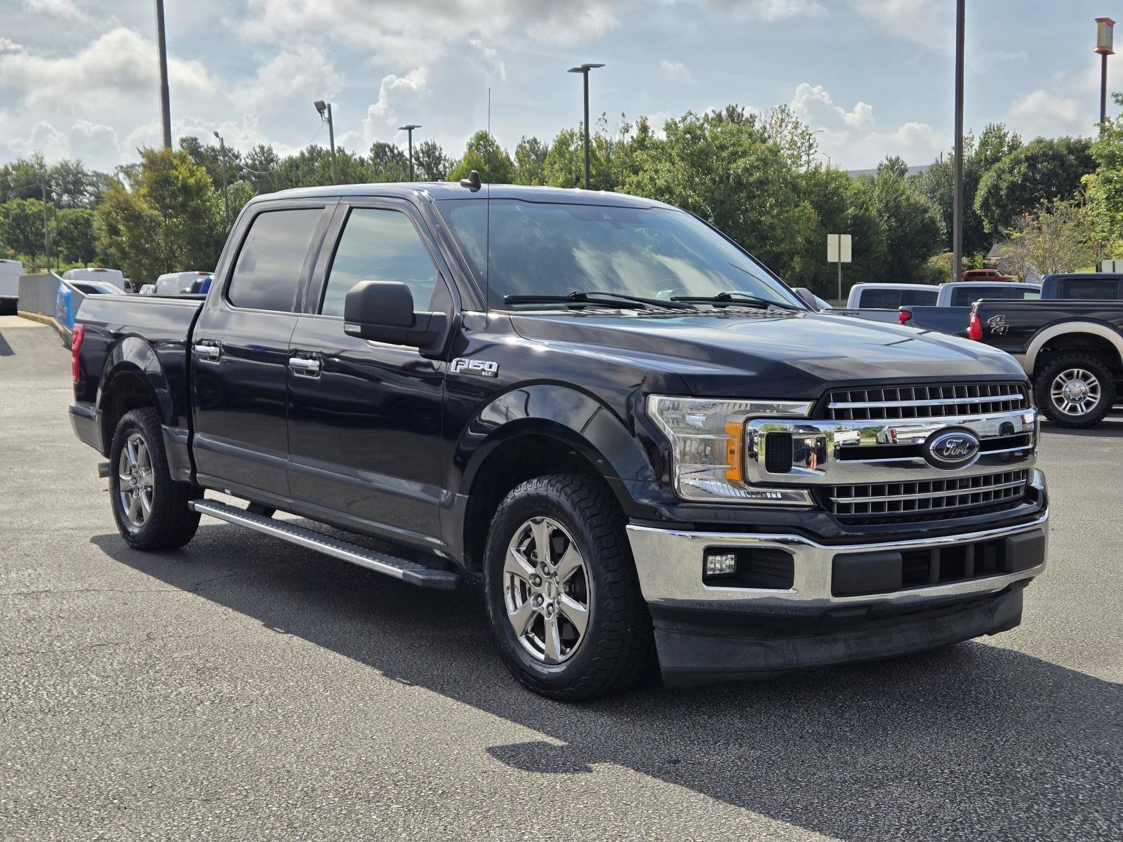 Used 2020 Black Ford XLT image 6