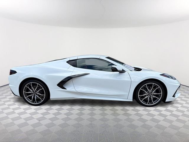 Used 2026 White Chevrolet Stingray image 4