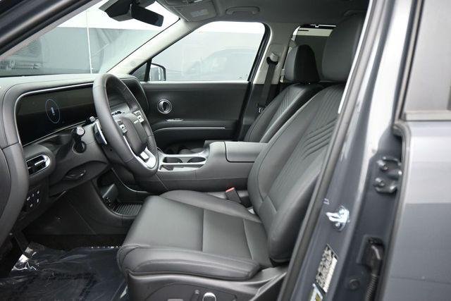 New 2026 Gray Hyundai SEL 7P image 11