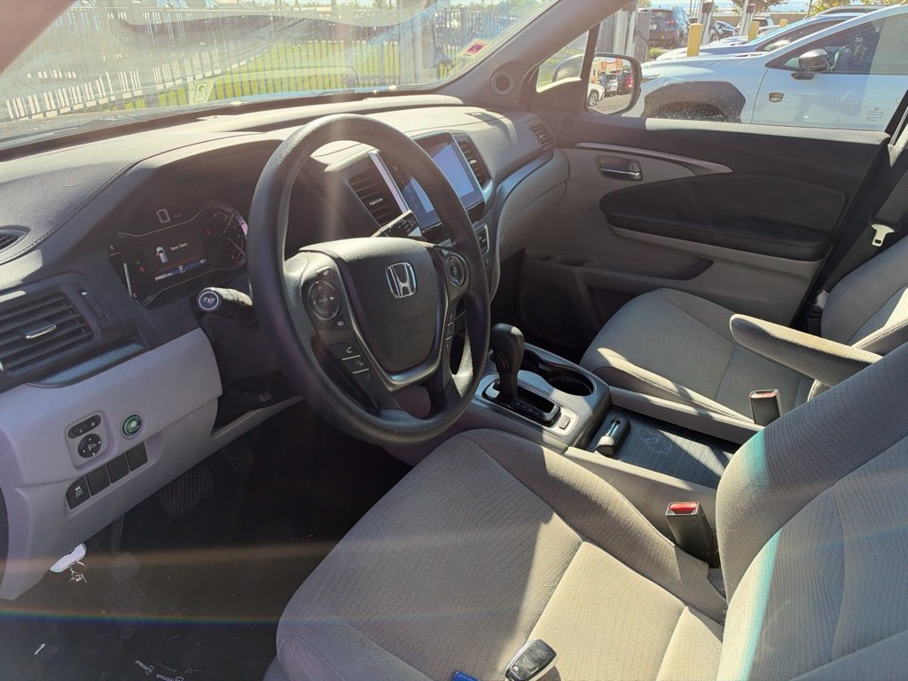 Used 2016  Honda EX image 16