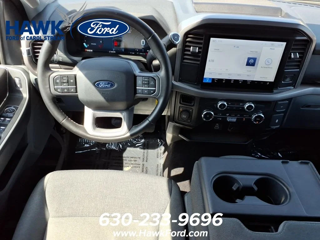 Used 2025 Silver Ford XLT image 9