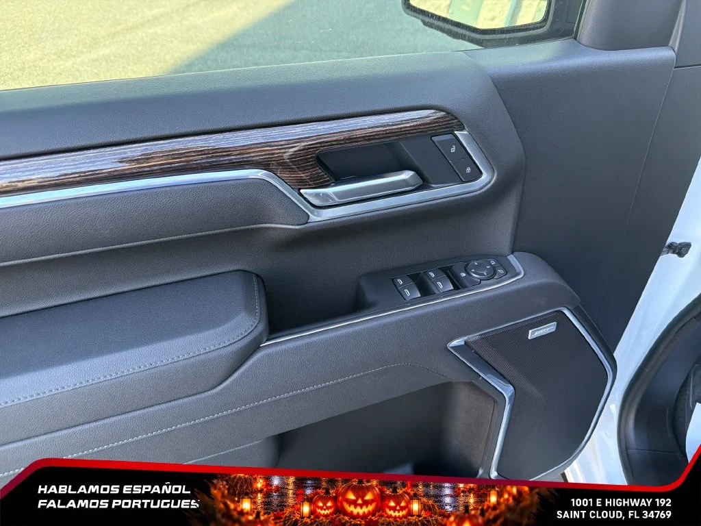 New 2026 Summit White GMC Elevation image 13