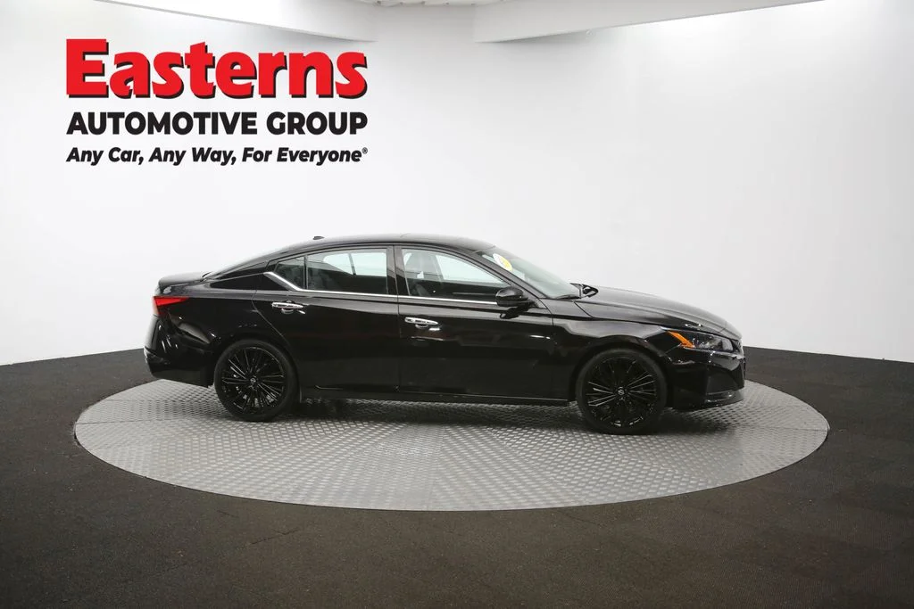 Used 2023 Black Nissan 2.5 SL image 45