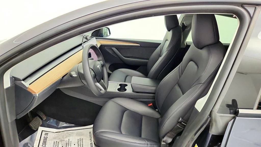 Used 2024 Stealth Grey Tesla RWD *Ltd Avail* image 25