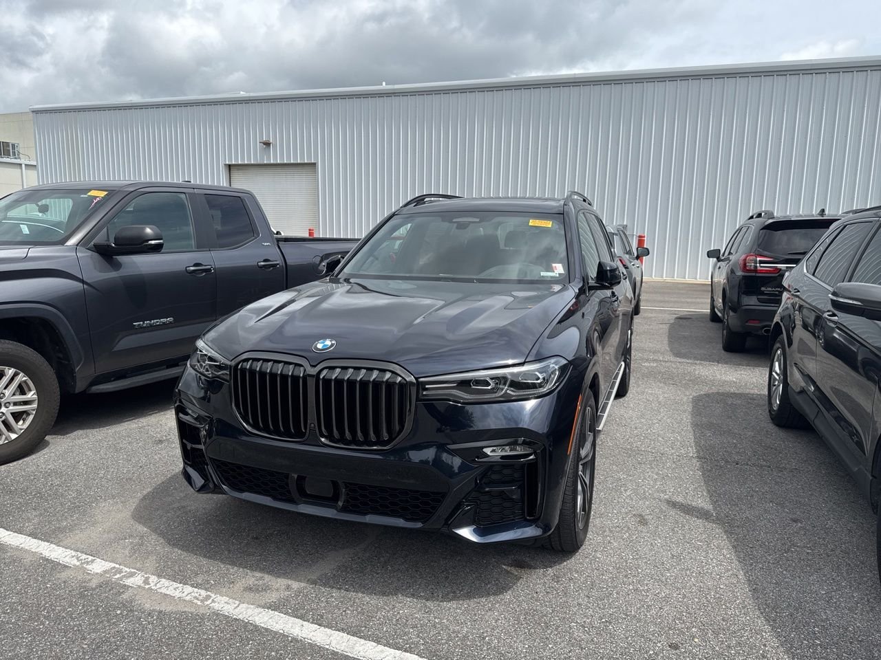 2022 BMW X7 xDrive40i's photo