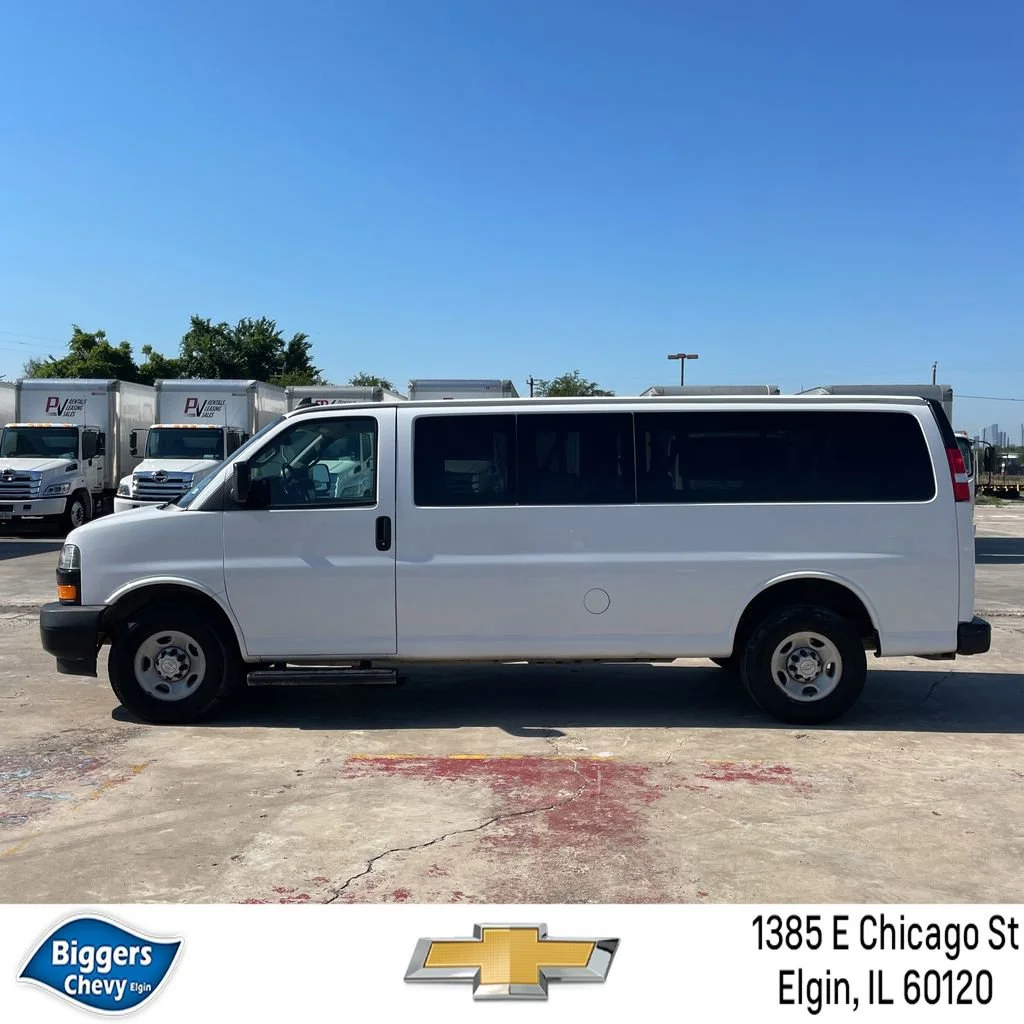 2023 Chevrolet Express 3500 LS Extended's photo