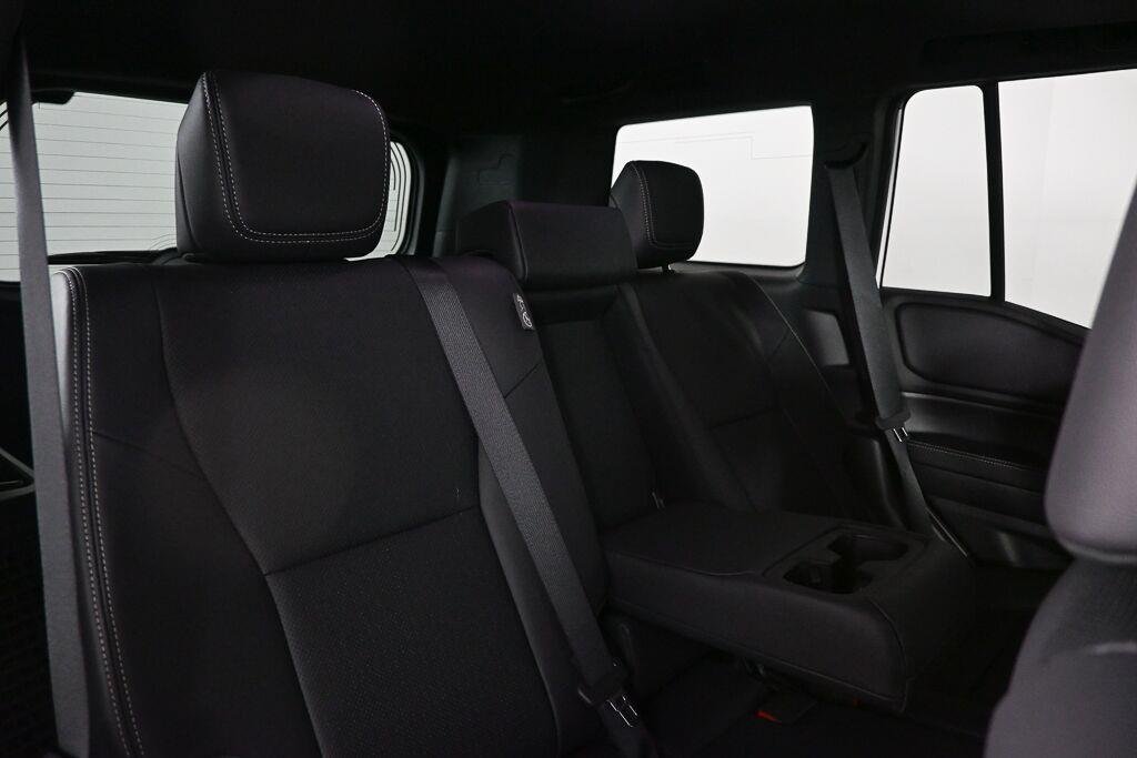 Used 2027 Ice Cap Toyota BASE image 19
