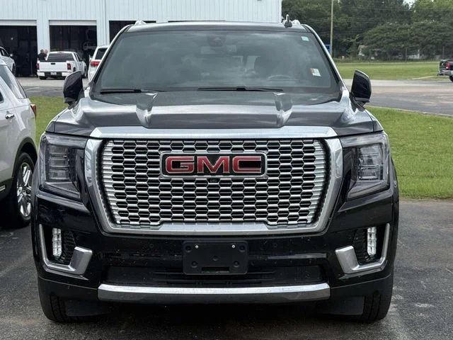 Used 2022 Black GMC Denali image 2