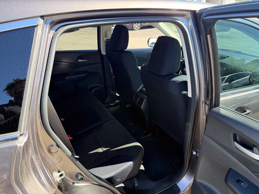 Certified Used 2016 Urban Titanium Metallic Honda SE image 6