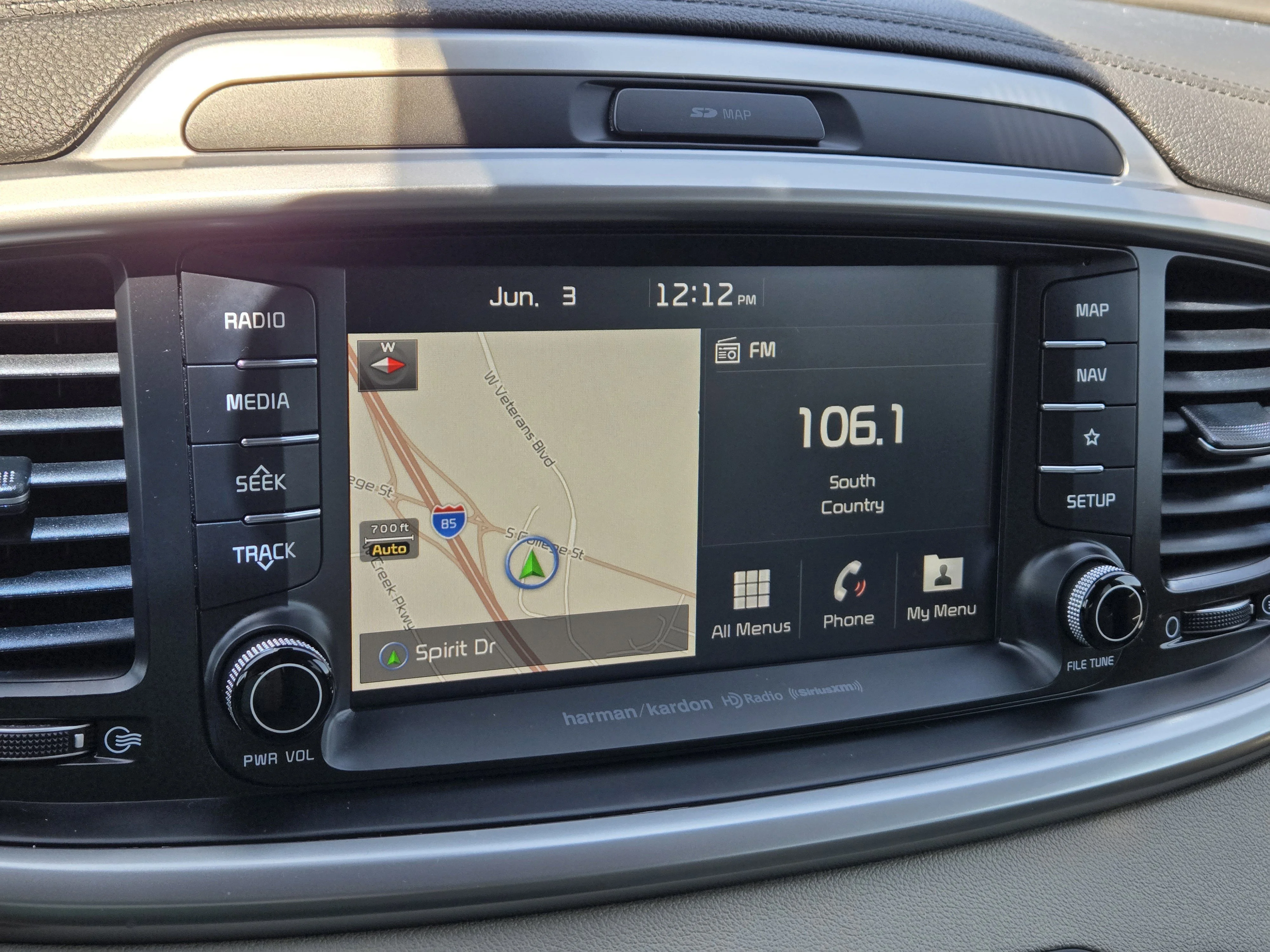 Used 2019 Snow White Pearl Kia EX image 28