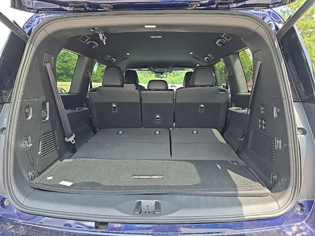 2025 Nissan Armada PRO-4X - Photo 24