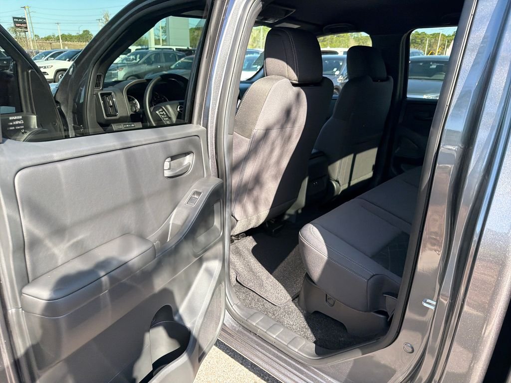 New 2026 Nissan Frontier SV 4D Crew Cab