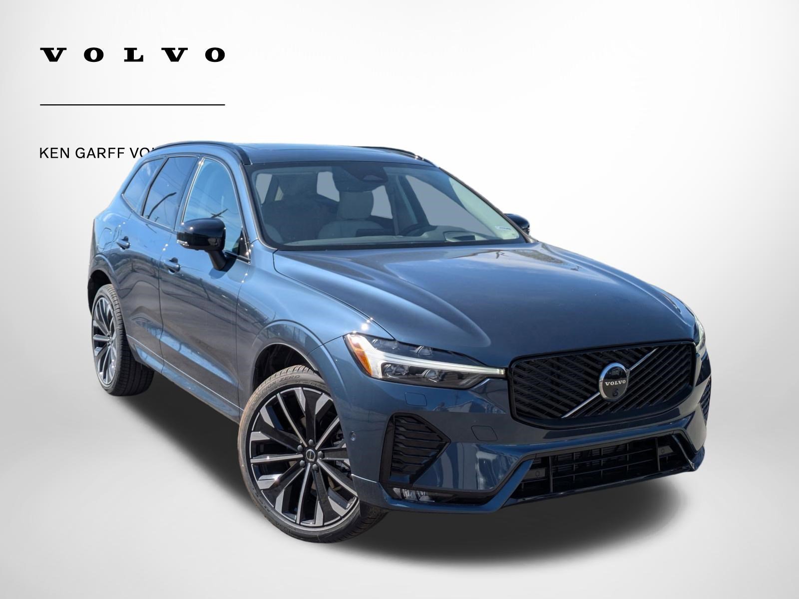 2026 Volvo XC60 B5 Ultra Dark AWD's photo